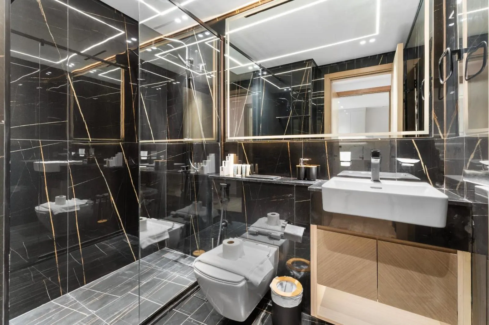 Full Dubai Skyline View Lux 1 Bedroom Jvc 0*,  Emirati Arabi Uniti